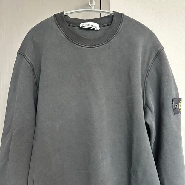 스톤아일랜드 맨투맨 