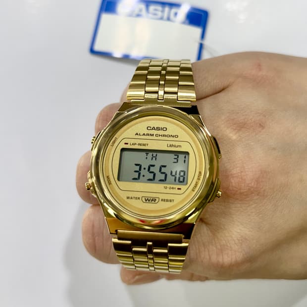 카시오 라운드 메탈 디지털 시계 새상품 