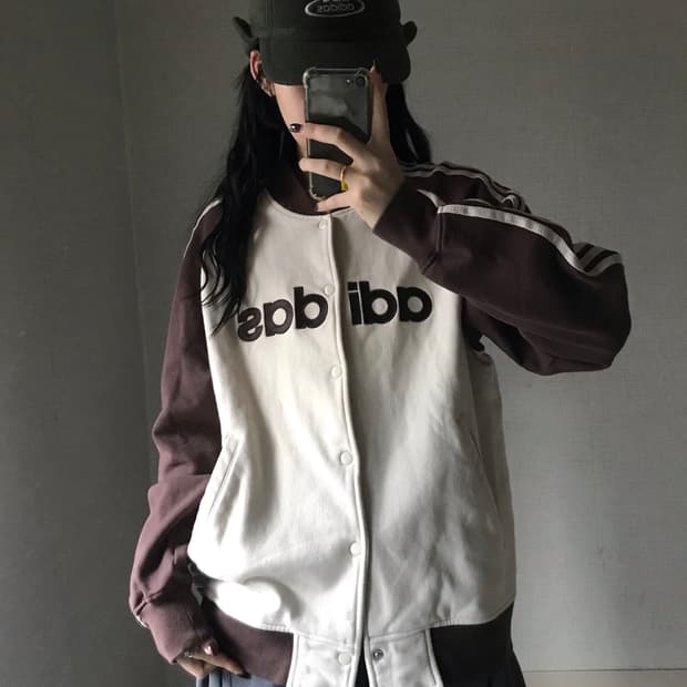 아디다스 크림 브라운 00s 바시티