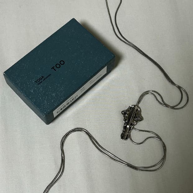 토가 루프 타이 목걸이