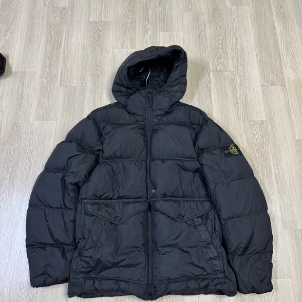 24FW XL 스톤아일랜드 크링클랩스 패딩 블랙