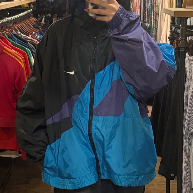 [HI] Nike 바람막이 블랙 배색
