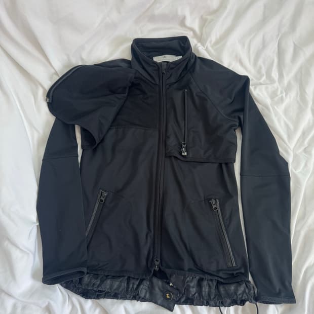Adias by Stella Mccartney detail zip up