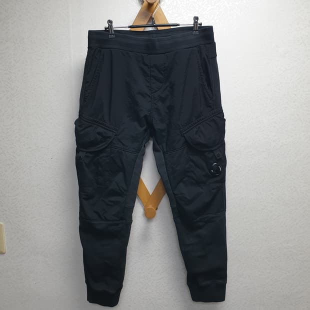 [s/30~32/정품] cp컴퍼니 나일론 기모 카고조거팬츠