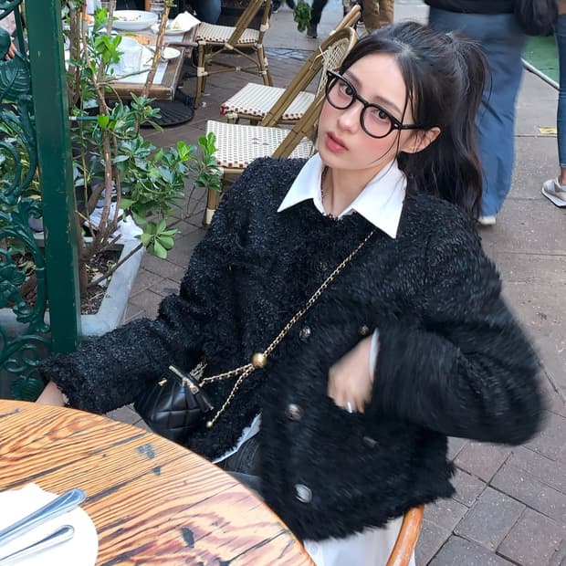 카키포인트 앤티크 크롭 트위드 자켓 블랙 새상품