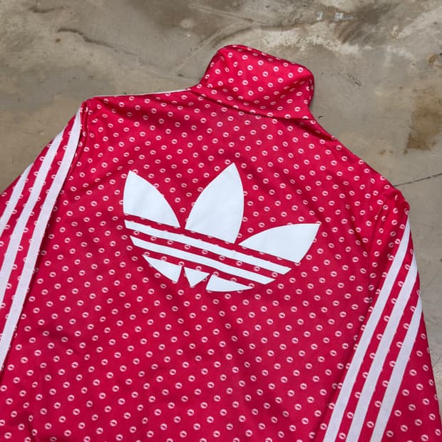 90 아디다스 여성용 입술 도트 핑크 트랙탑
