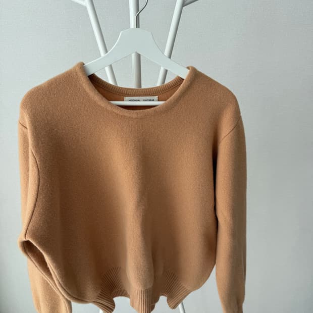 문달 basic round knit in beige
