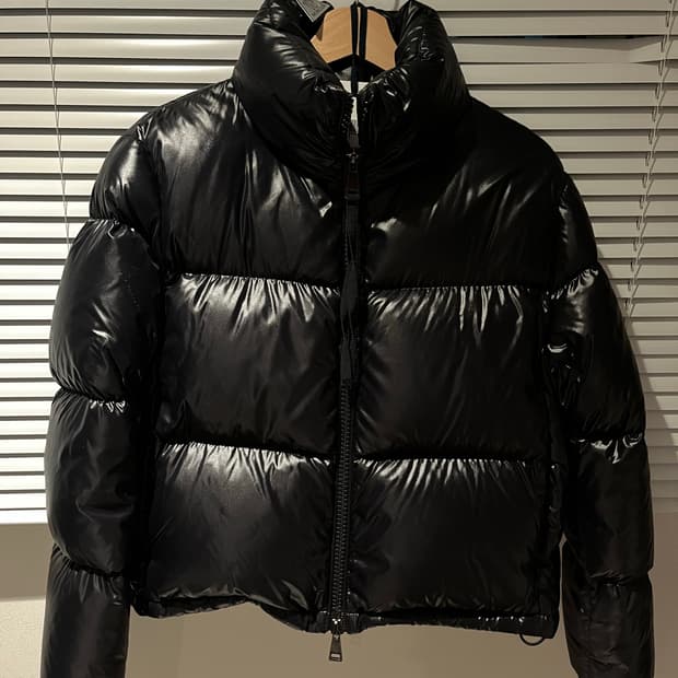 몽클레르 숏 다운