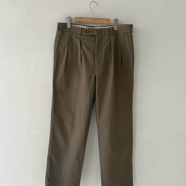 80-90‘s LL Bean 2pleats chino pant.