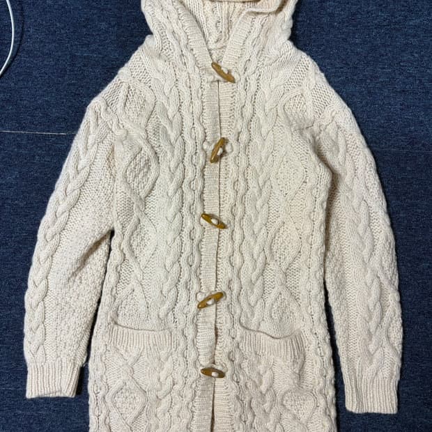 데스라이즈 구매 아이보리 더플 롱 꽈배기 후드 가디건