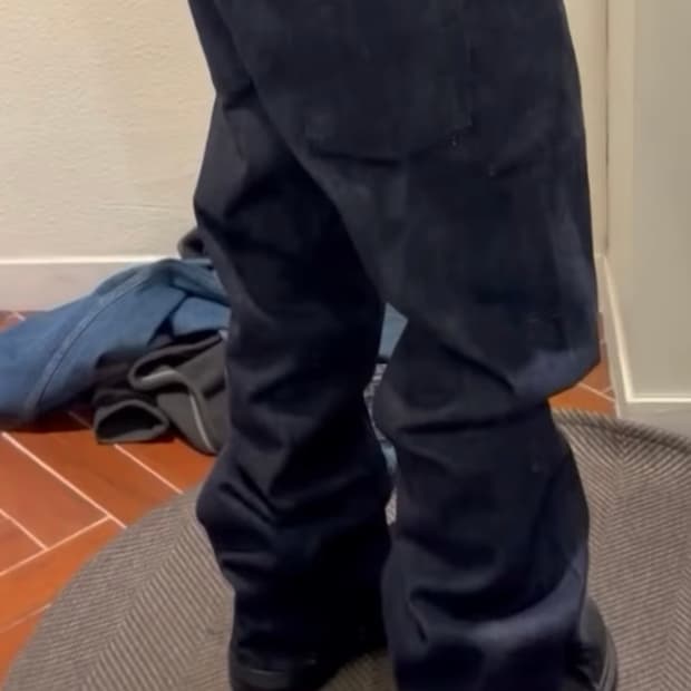 Far raw texture denim