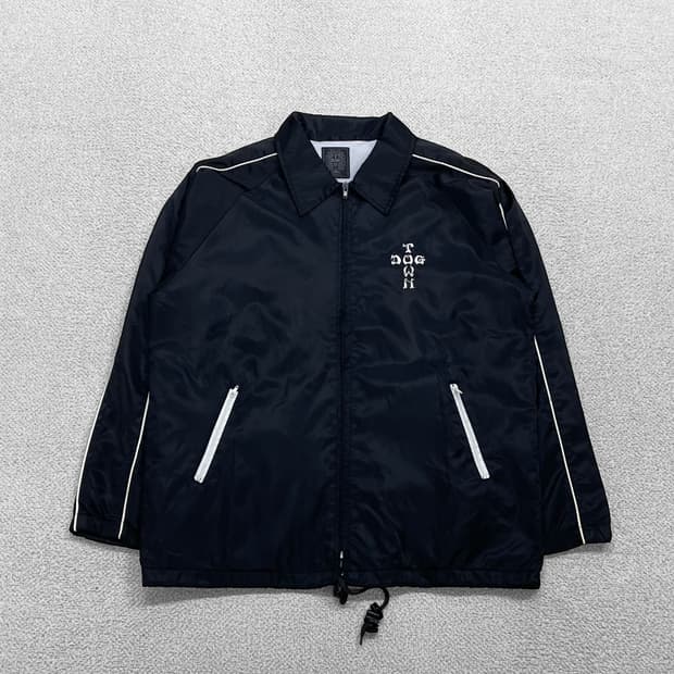 도그타운 스펠 로고 나일론 자켓 블랙