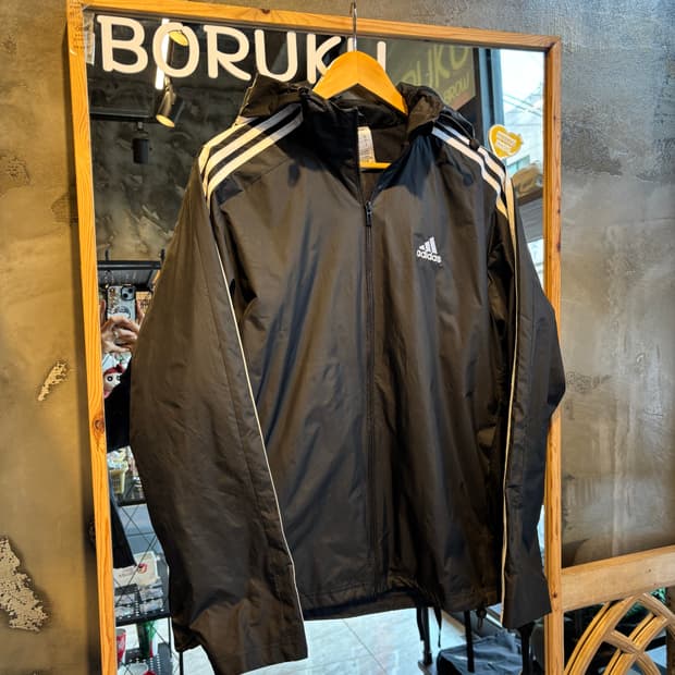 아디다스 블랙 바람막이 M