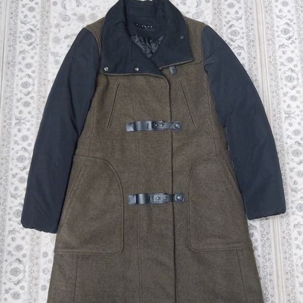 sisley 소매 배색 하이넥 패딩코트 42  (55까지)