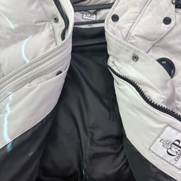 cp 컴퍼니 조끼패딩