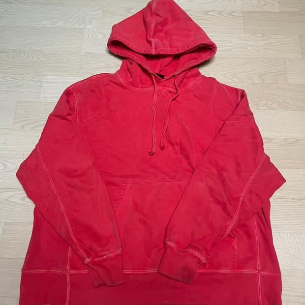 이지시즌3 후드 레드 XS 팝니다