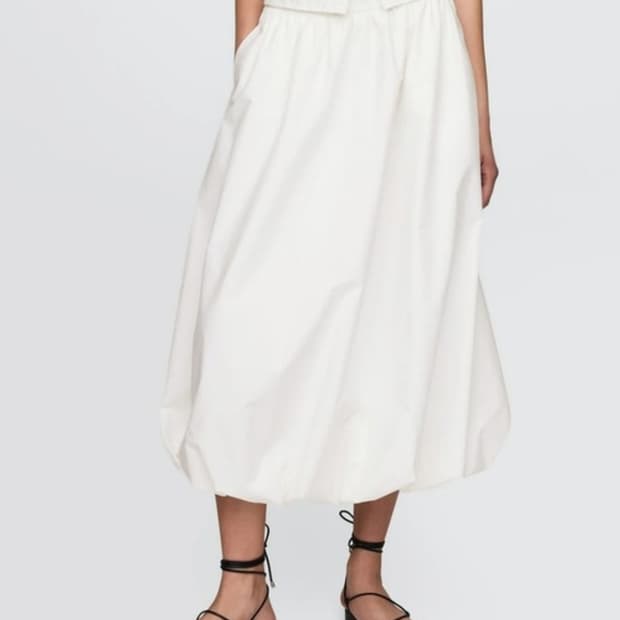 갭 버블 미디 스커트