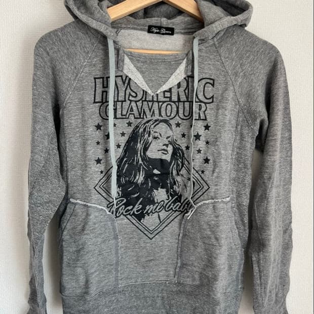 히스테릭 글래머 Rock Me Baby 히스걸 그래픽 후드티