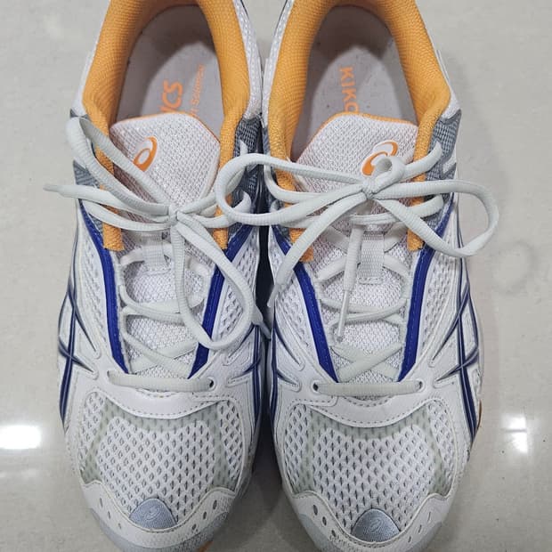아식스 x 키코 코스타디노브 젤퀀텀 지엔치아 스니커즈
