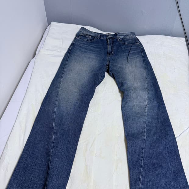 세터 부츠컷 데님 m사이즈 일괄