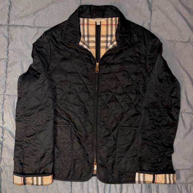 버버리 블랙 체크패턴 다이아몬드 퀼팅 투웨이 자켓 재킷