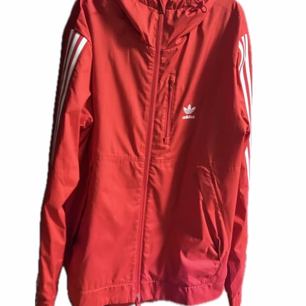 아디다스 레드 후드 바람막이