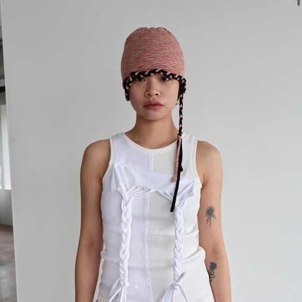 0tape 슬리브리스 TRESS SLEEVELESS WHITE