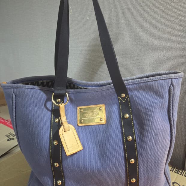 루이비통 쇼퍼백