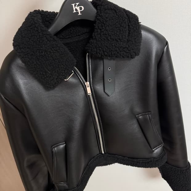 카키포인트 무스탕