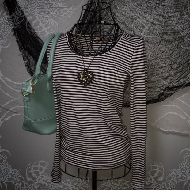 Stripe Cubic Halter Top