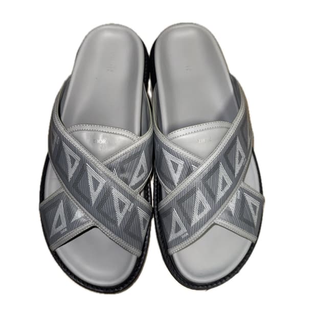 디올 크로스 샌들