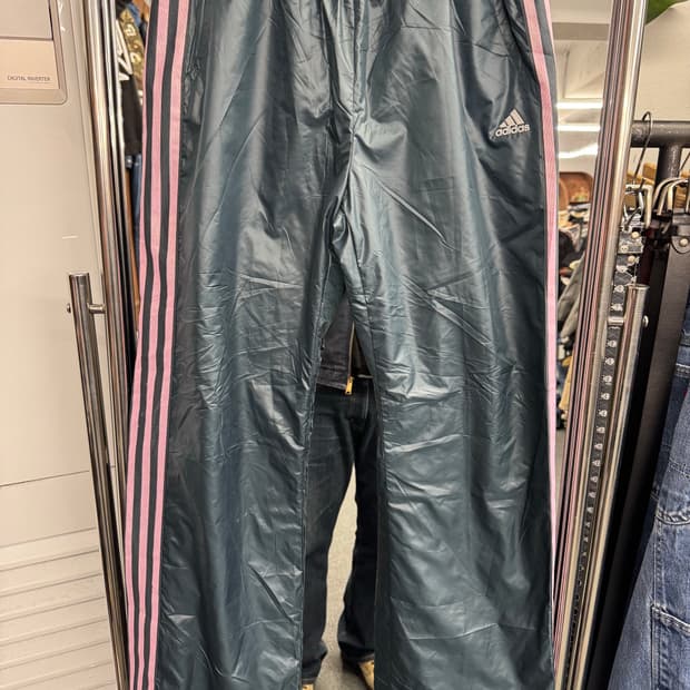 아디다스 올드스쿨 핑크 삼선 트레이닝팬츠