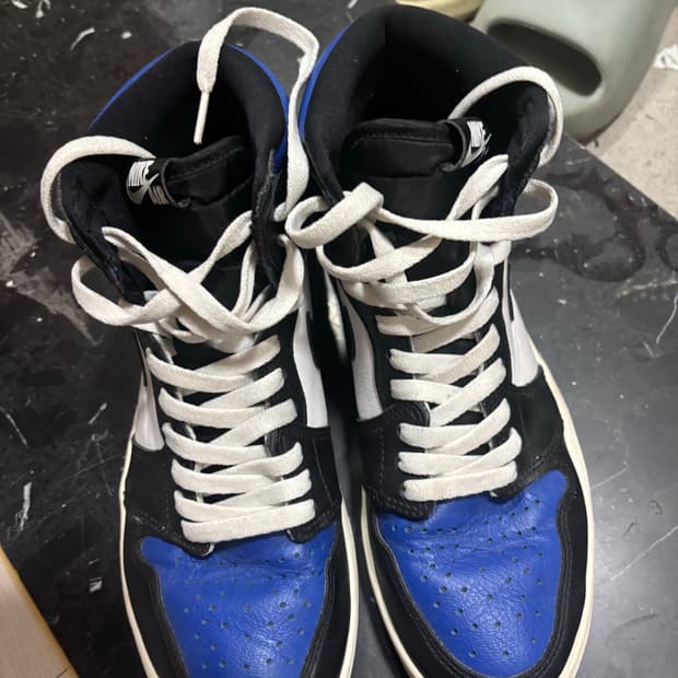 나이키 조던1 하이 로얄토 275