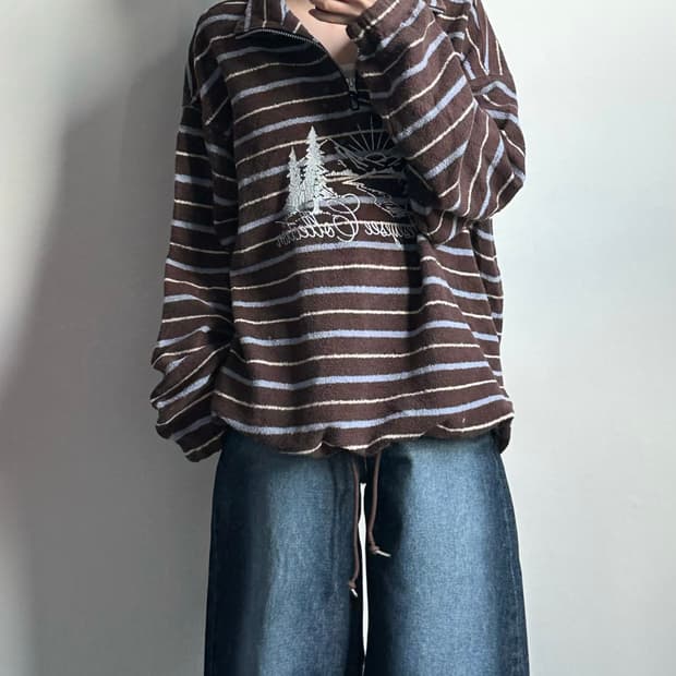 예스아이씨 스트라이프 하프 집업