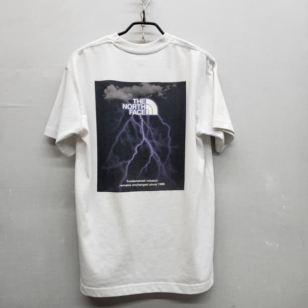 노스페이스 번개 빅 프린팅 반팔티 S(M)
