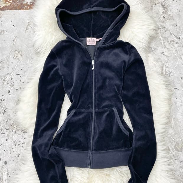 쥬시꾸뛰르 벨벳 슬림 로고 집업