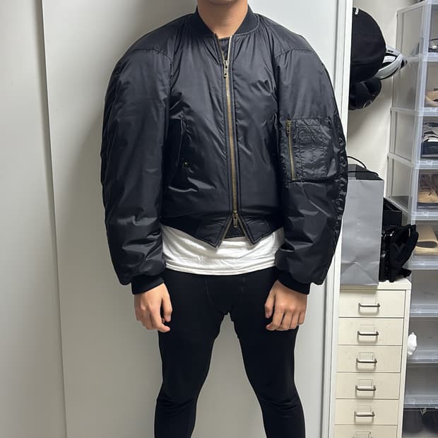 발렌시아가 스테로이드 봄버 44사이즈