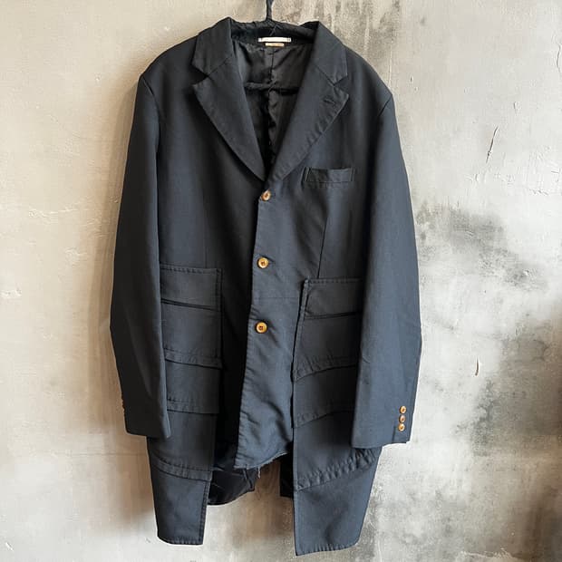 16aw 꼼데가르송 평화의 갑옷