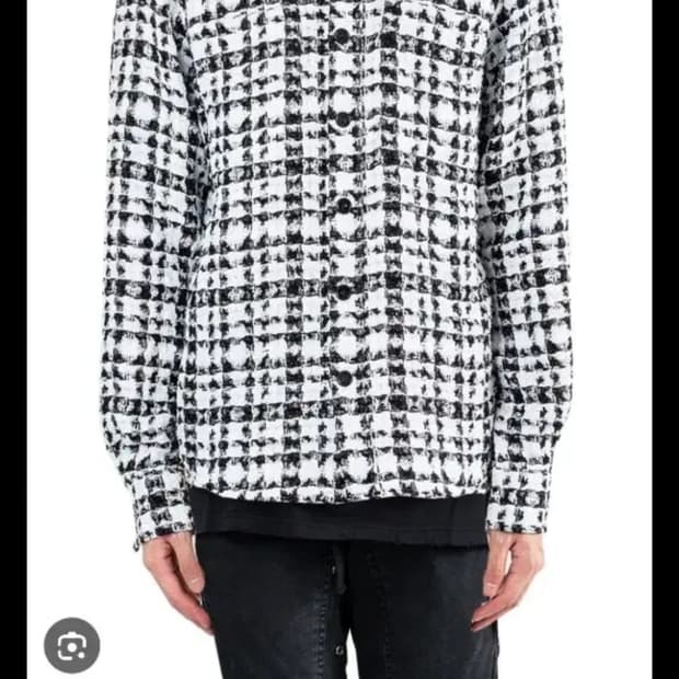 페이스커넥션 트위드 셔츠 s사이즈
X1820T00567