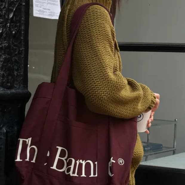 The Barnet 더바넷 토트백 버건디 판매합니다(당일발송)