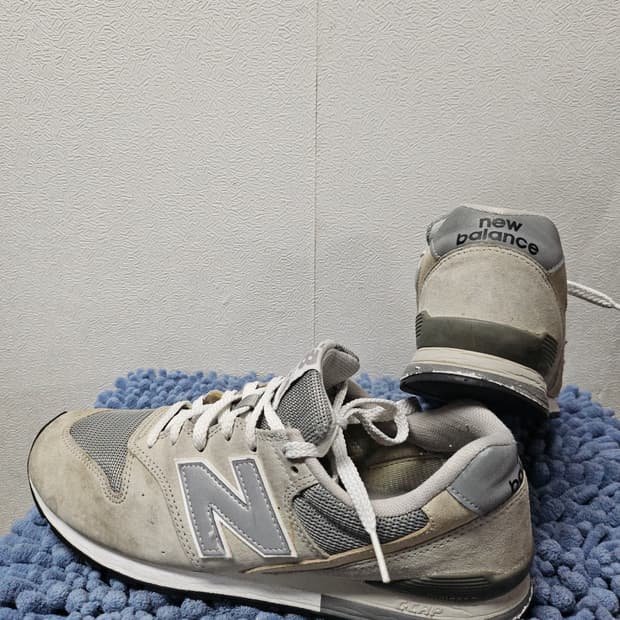 뉴발란스 996 그레이New Balance 270