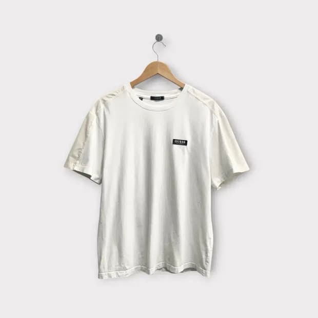 게스 GUESS 로고 반팔티 L