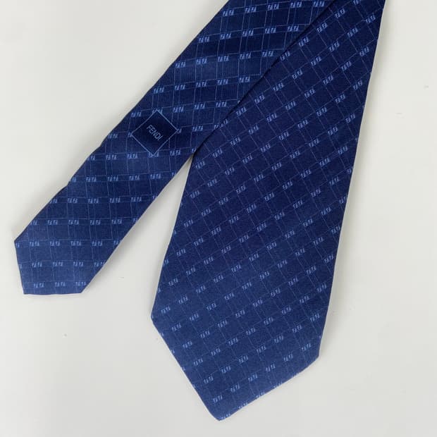 펜디 (FENDI) 신형라벨 모노그램 정품 명품 넥타이