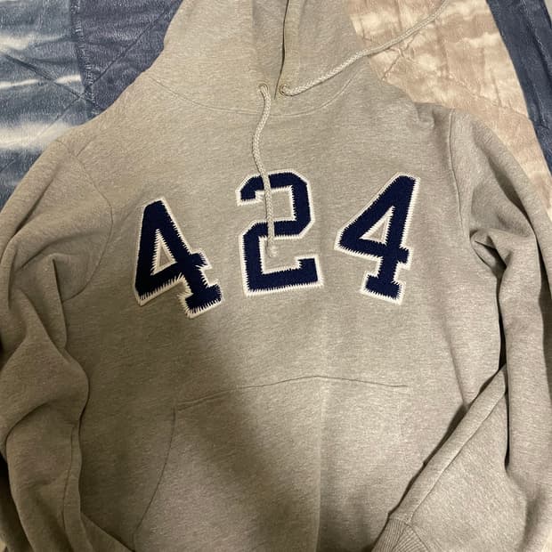 424 후드티
