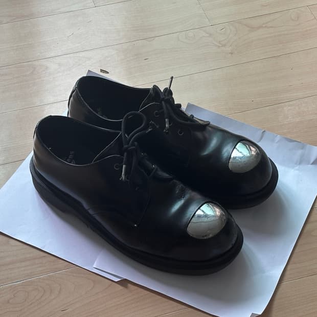 Dr.Martens 스틸토 42사이즈