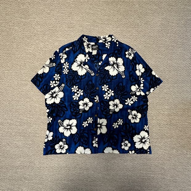 VINTAGE usa made hawaiian shirt