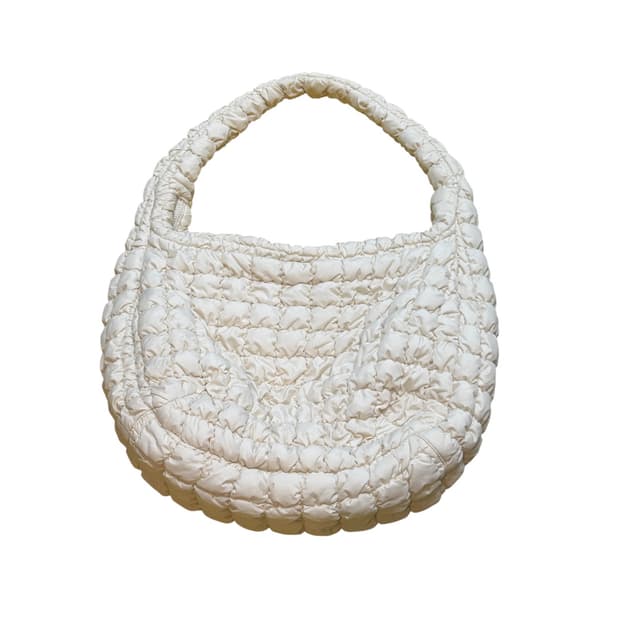 COS 구름백 퀼티드백 오버사이즈 크림 화이트