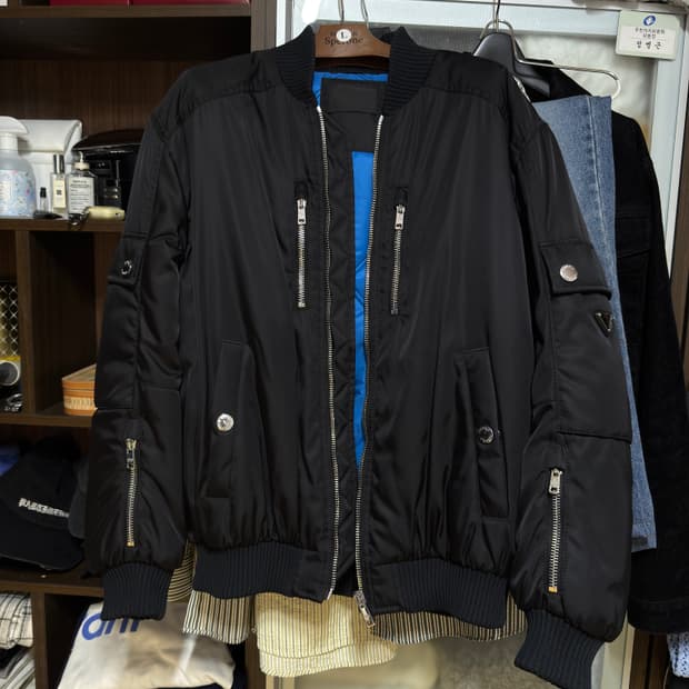 프라다 ma-1 항공점퍼 패딩