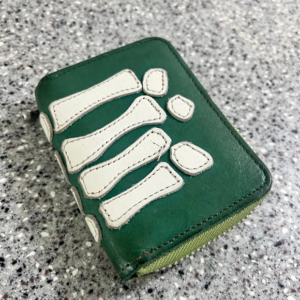 캐피탈 본 떰즈업 지갑 미니