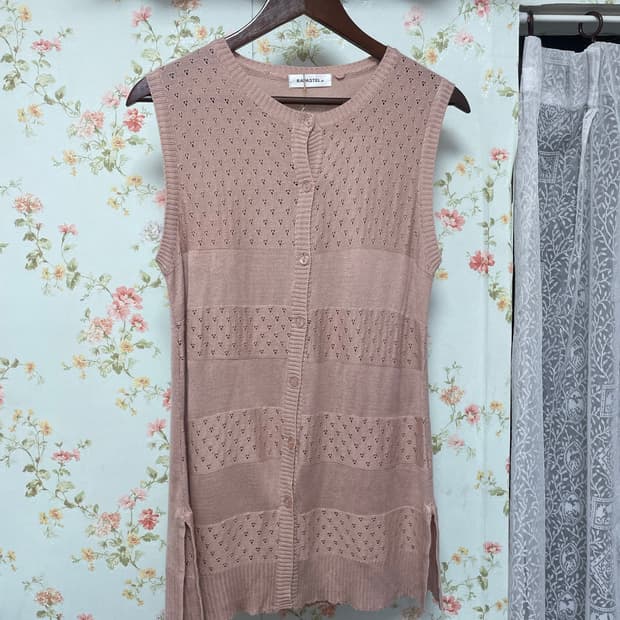 버튼 롱 니트 베스트